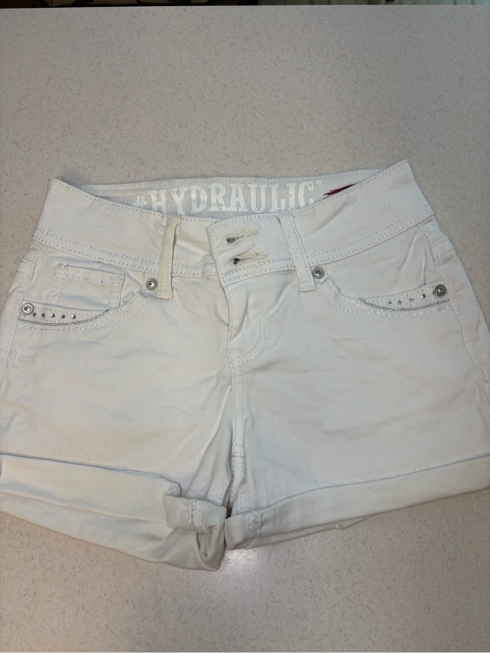 Women’s 2 Pair Hydraulic Brand Denim Shorts Size 3/4 - Picture 9 of 16